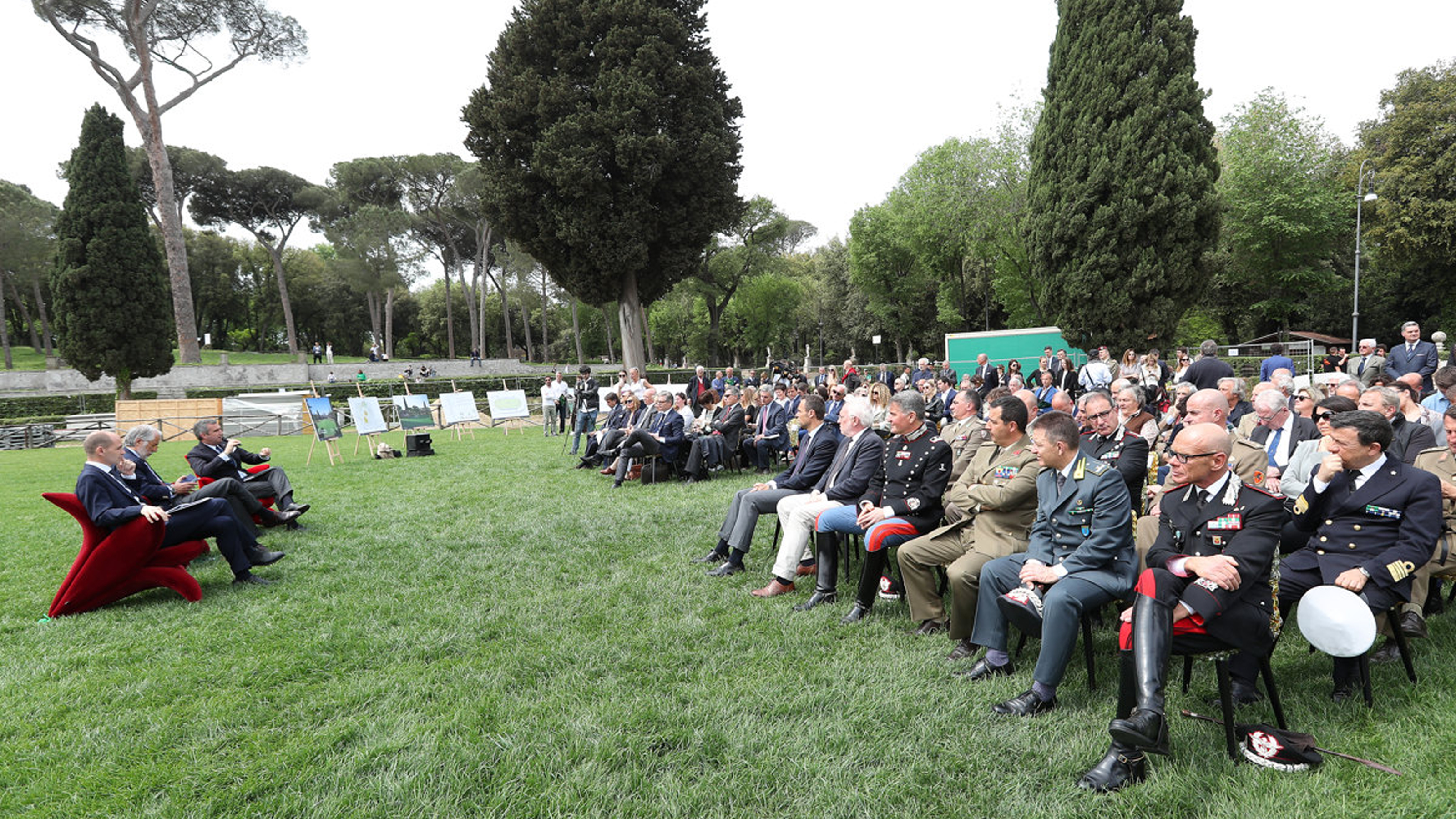 Presentazione Piazza di Siena Pagliaricci GMT