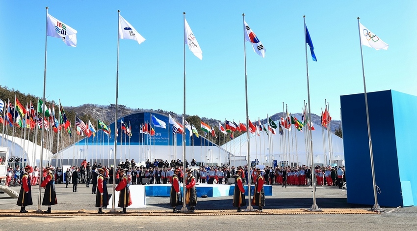 Aprono i Villaggi Olimpici. Arianna Fontana a Gangneung con lo short track e il pattinaggio velocità 