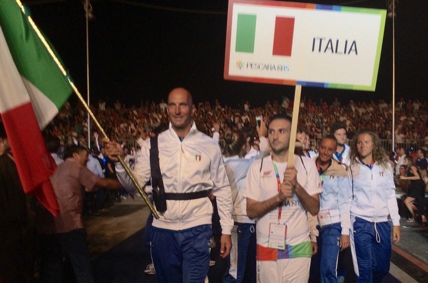 Cerimonia di Apertura dei Mediterranean Beach Games. Raineri guida la squadra italiana