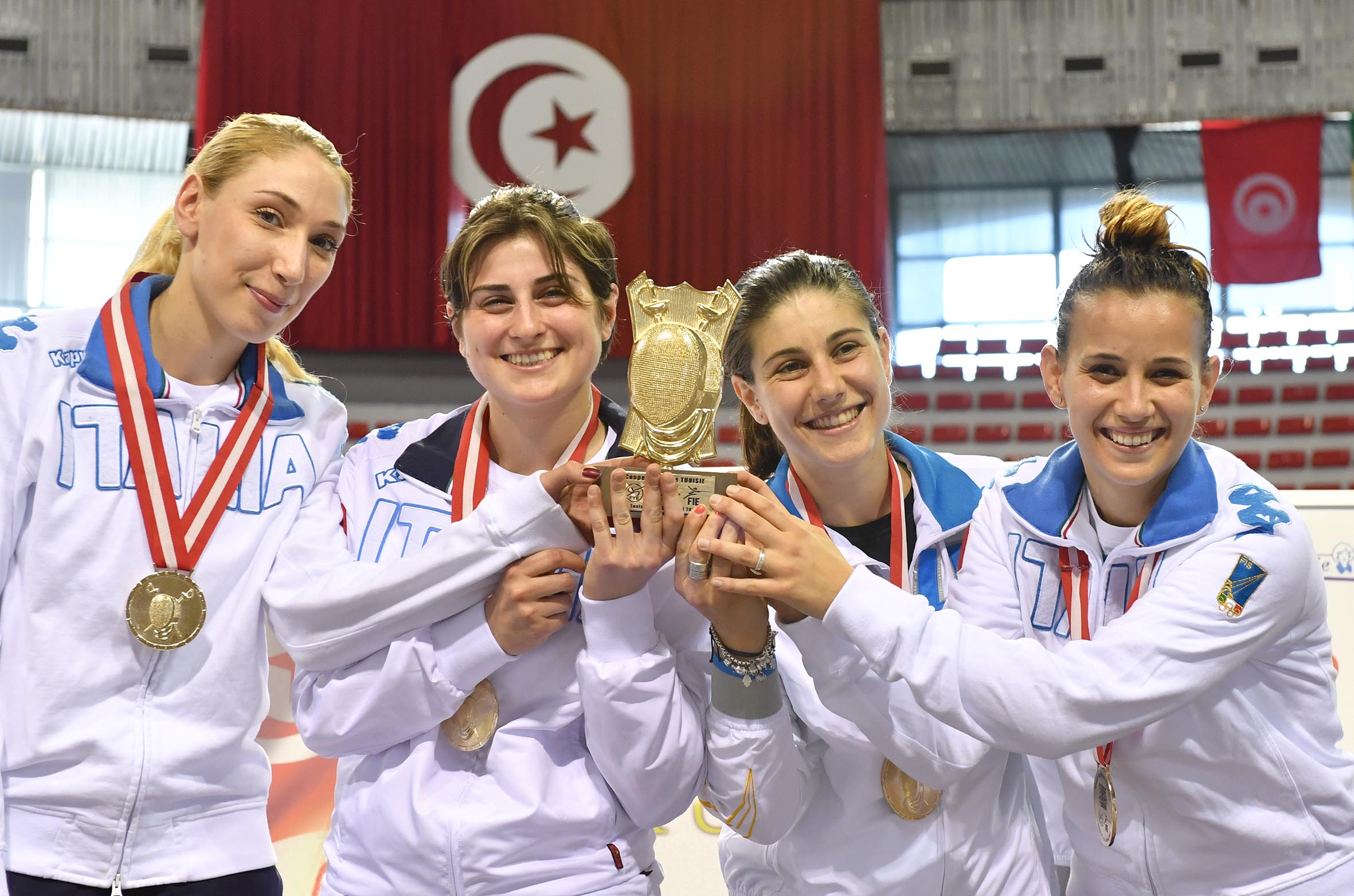 Coppa del Mondo, trionfo per le azzurre della sciabola a Tunisi. La squadra di spada maschile 2ª a Parigi