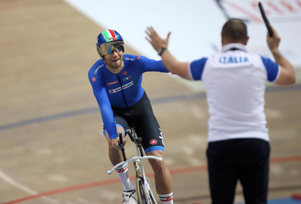 Mondiali, Ganna ancora d'oro nell'inseguimento, bronzo Plebani. La Paternoster argento nell'Omnium