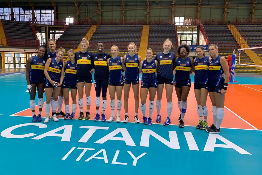 Nazionale Femminile Le azzurre a Catania