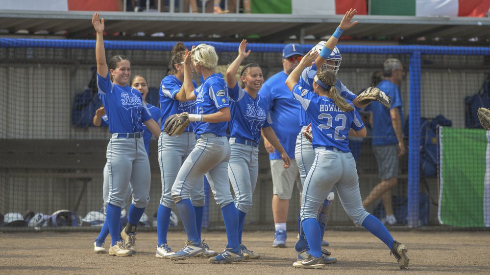 Softball, Italia strepitosa. Vince il torneo di qualificazione e va ai Giochi: 66 azzurri in Giappone