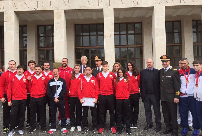 Malagò e il Ministro Alfano alla cerimonia di presentazione del Gruppo delle Fiamme Rosse