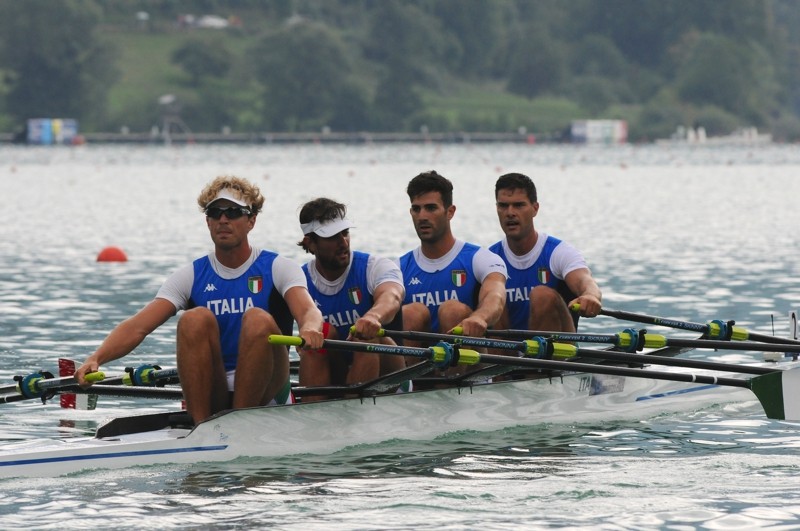 Mondiali, quattro senza e quattro di coppia maschile in semifinale