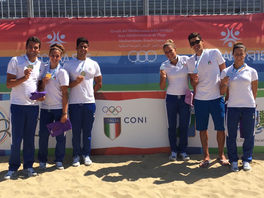 MBG, oro e argento per l'Italia nella staffetta mista di nuoto di fondo. Beach tennis: domani finale tutta azzurra nel doppio misto