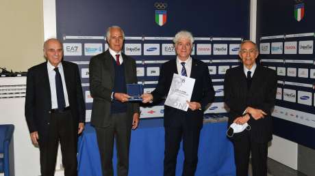 premiazionimezzelanigmt015_20210409_1865358217